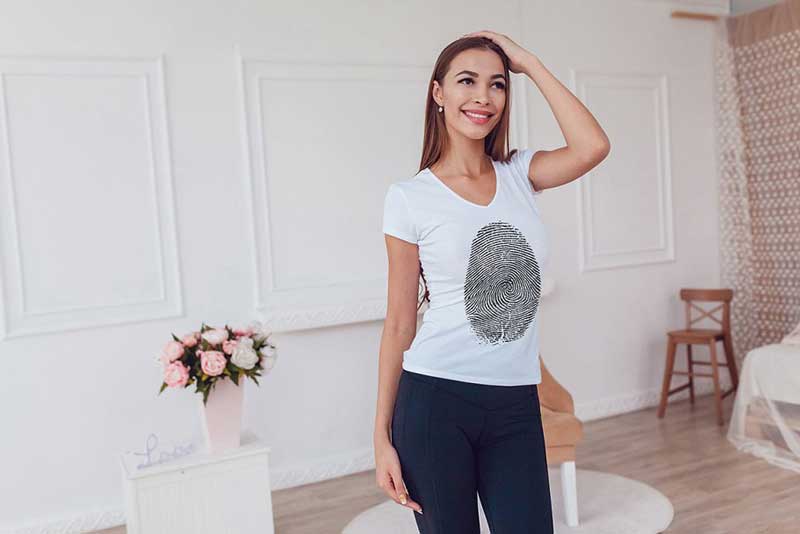 Hot look T-Shirt Mockup 5 T Shirt Mock Up with Hot Model 4